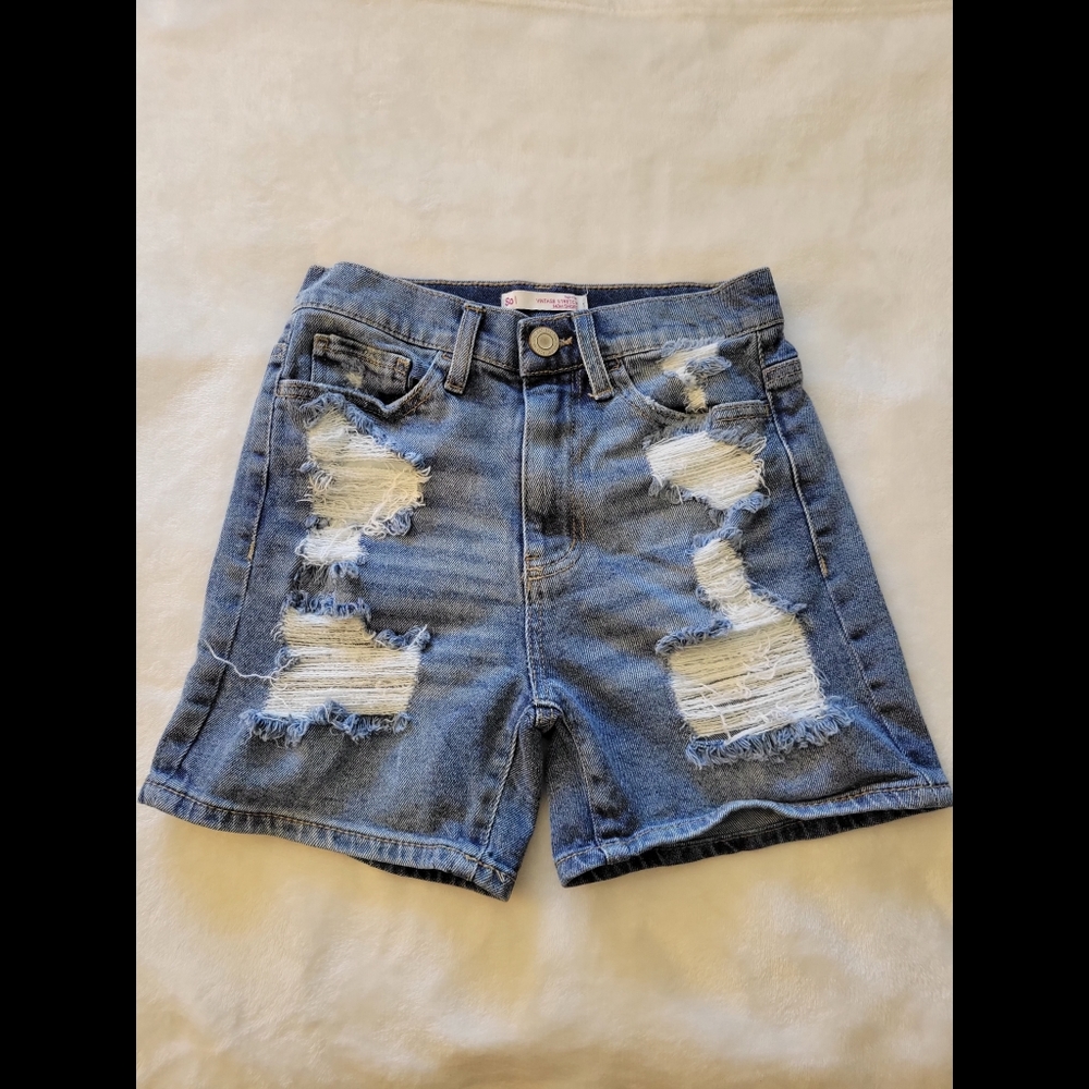Junior So high rise mom shorts size 1